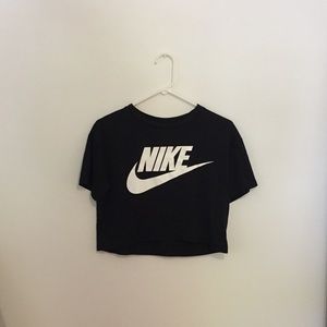 Nike Crop Top
